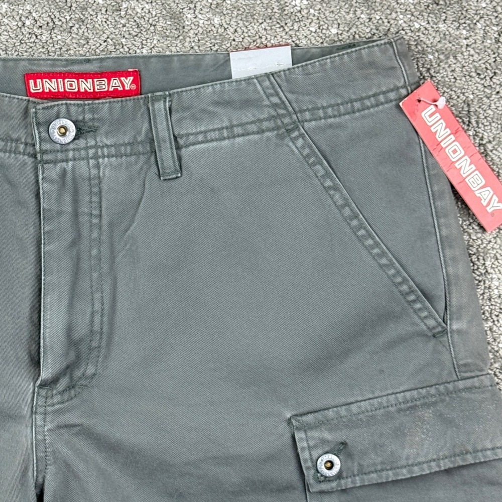 Unionbay Cargo Shorts Womens 11 Thyme Green Frayed Hem Cotton Twill New